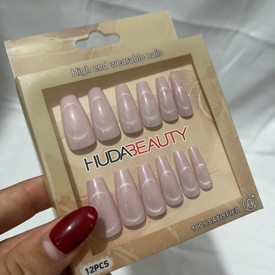 Uñas press on ojo de gato hudabeauty