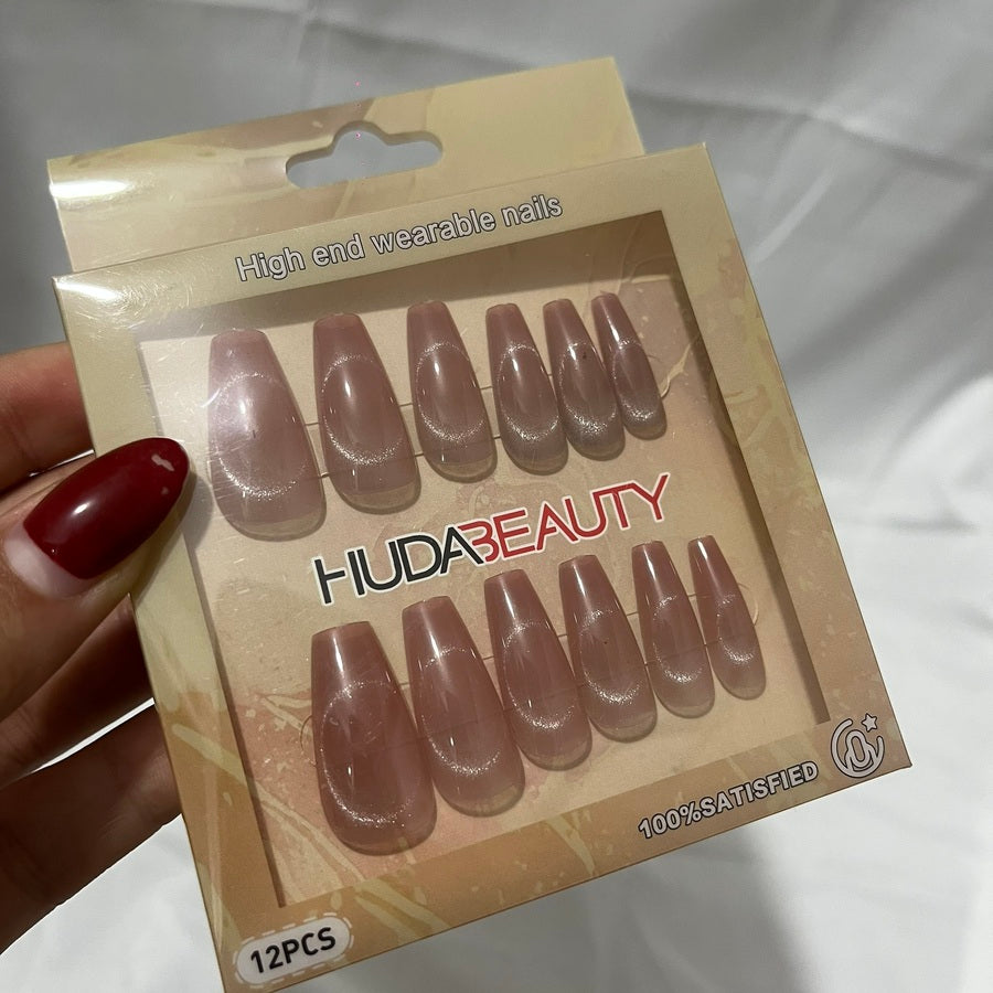 Uñas press on ojo de gato hudabeauty