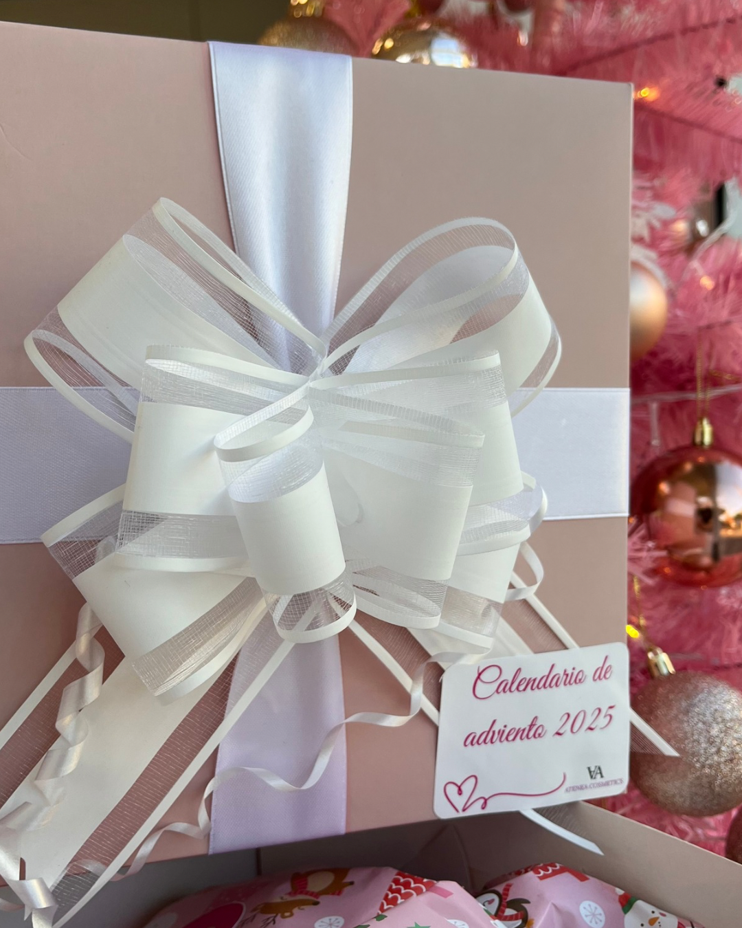 Calendario adviento 12 dias maquillaje, skincare y perfume